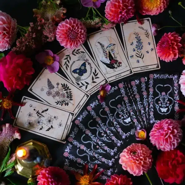 Viola Lux Umbra Tarot
